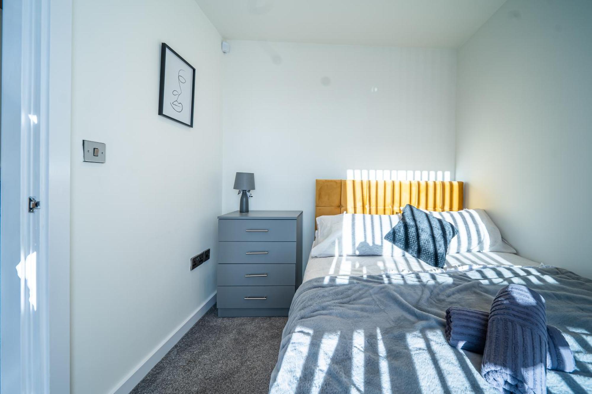 4-bed Townhouse, Secure & Close To Leeds Centre- Ideal For Corporate Guests Апартаменты *