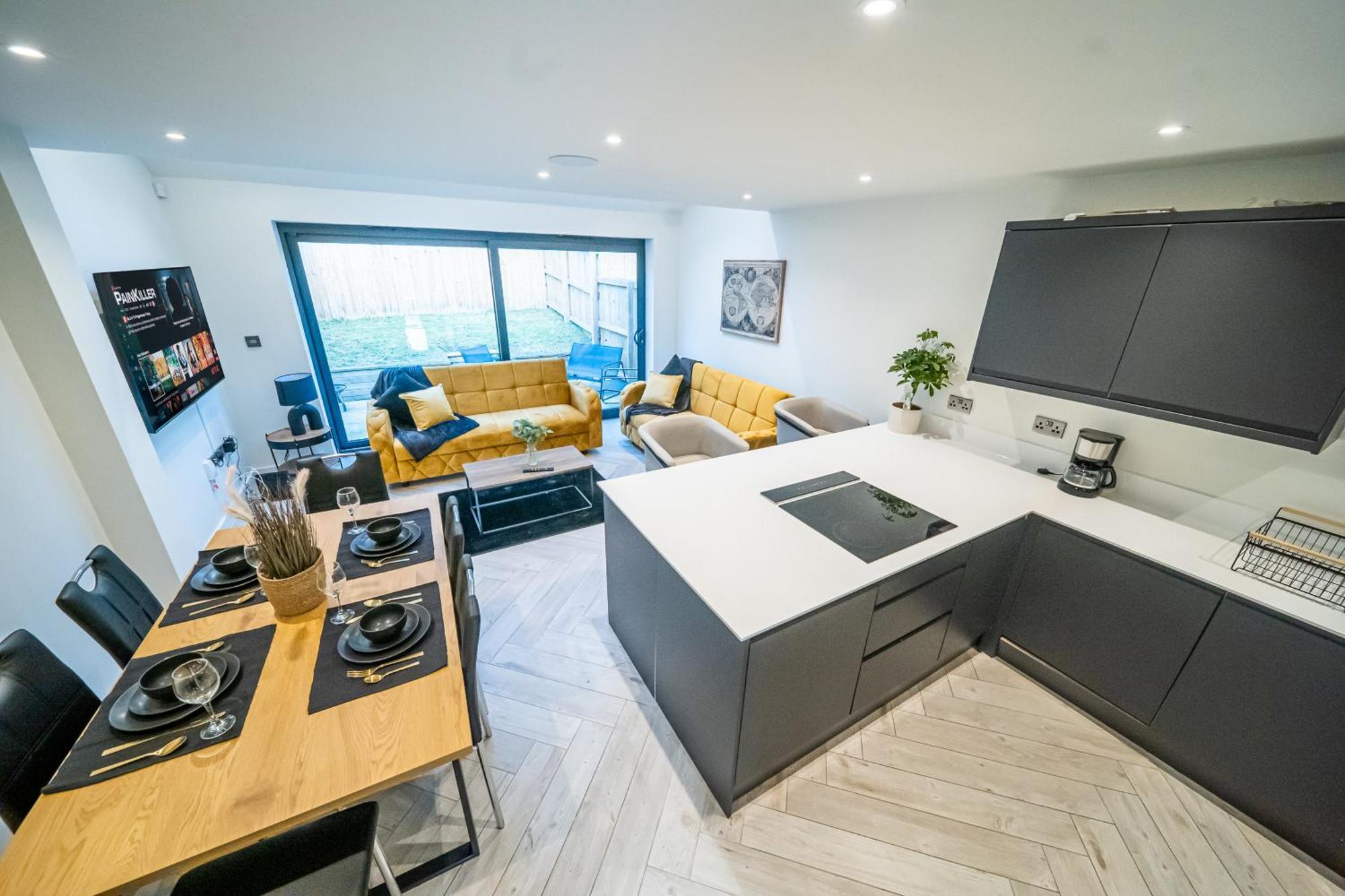4-bed Townhouse, Secure & Close To Leeds Centre- Ideal For Corporate Guests Apartment Leeds (West Yorkshire)